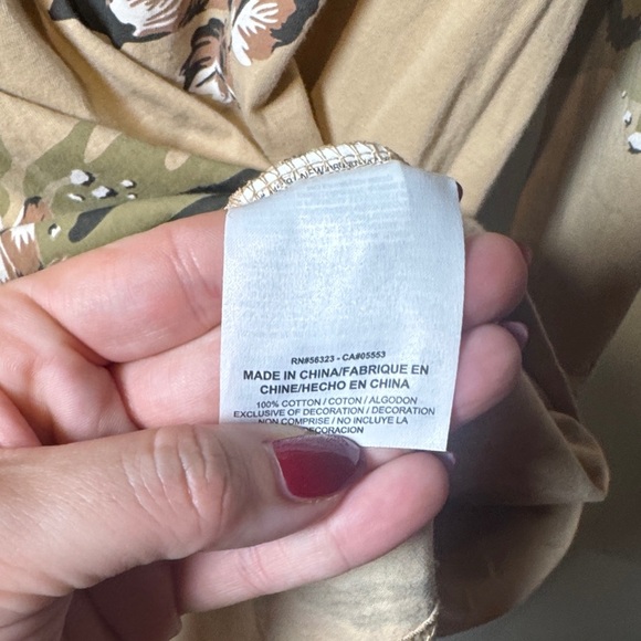 Nike Tan and Green and brown women’s Floral Top - Picture 4 of 5